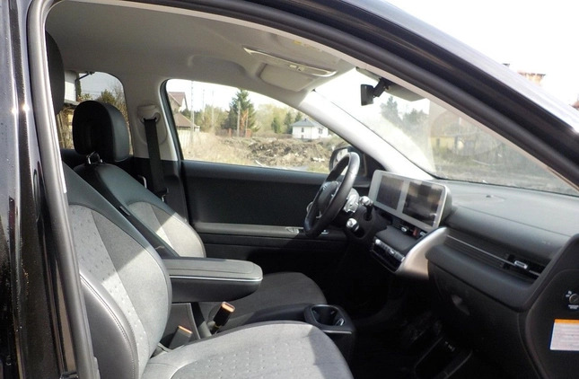 Hyundai IONIQ 5 cena 92900 przebieg: 53086, rok produkcji 2022 z Staszów małe 436